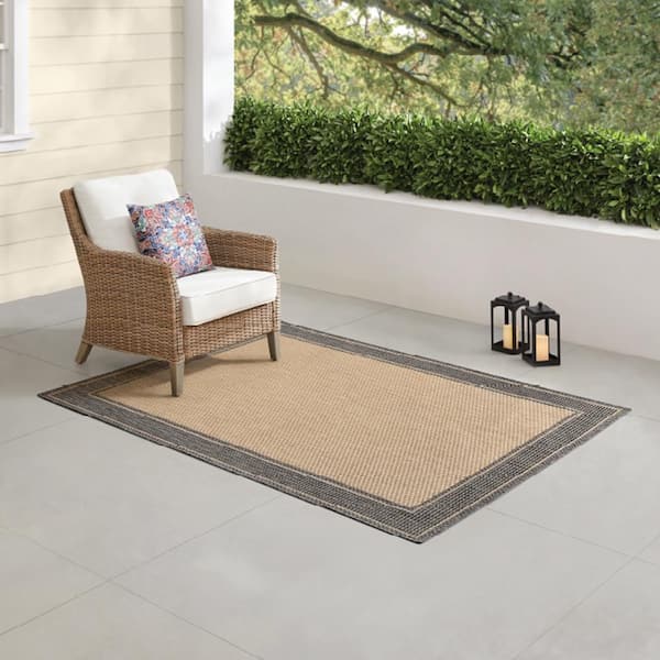 Black/Beige Texture Border 6 ft. x 9 ft. Indoor/Outdoor Area Rug