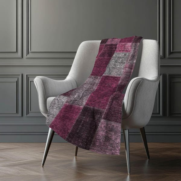 Premium Machine Washable ASB663 Merlot 50 in. x 70 in. Sherpa Throw Blanket