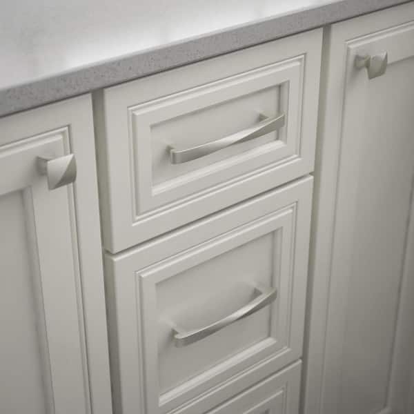 Modern Twist 5-1/16 in. (128 mm) Modern Satin Nickel Cabinet Drawer Pull