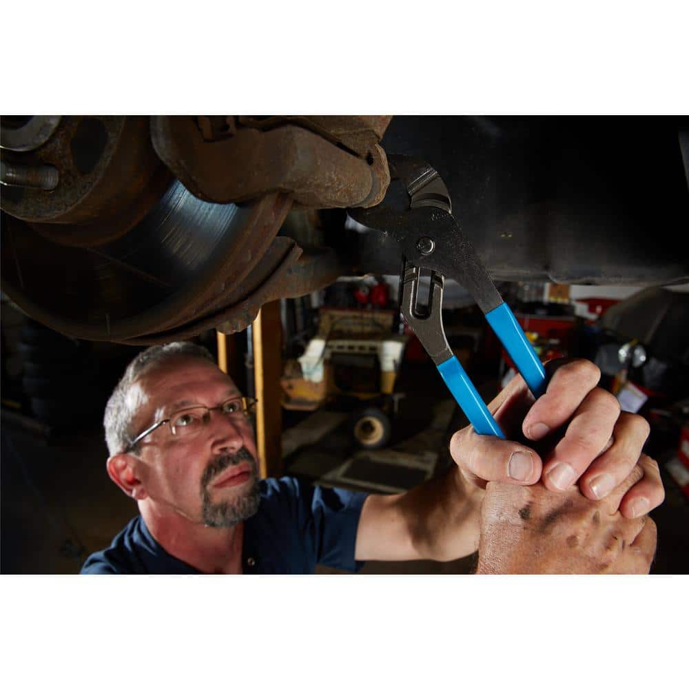 https://images.thdstatic.com/productImages/06446e26-88fb-4a25-842f-07e3210b0c15/svn/channellock-all-trades-tongue-groove-pliers-460-1f_1000.jpg