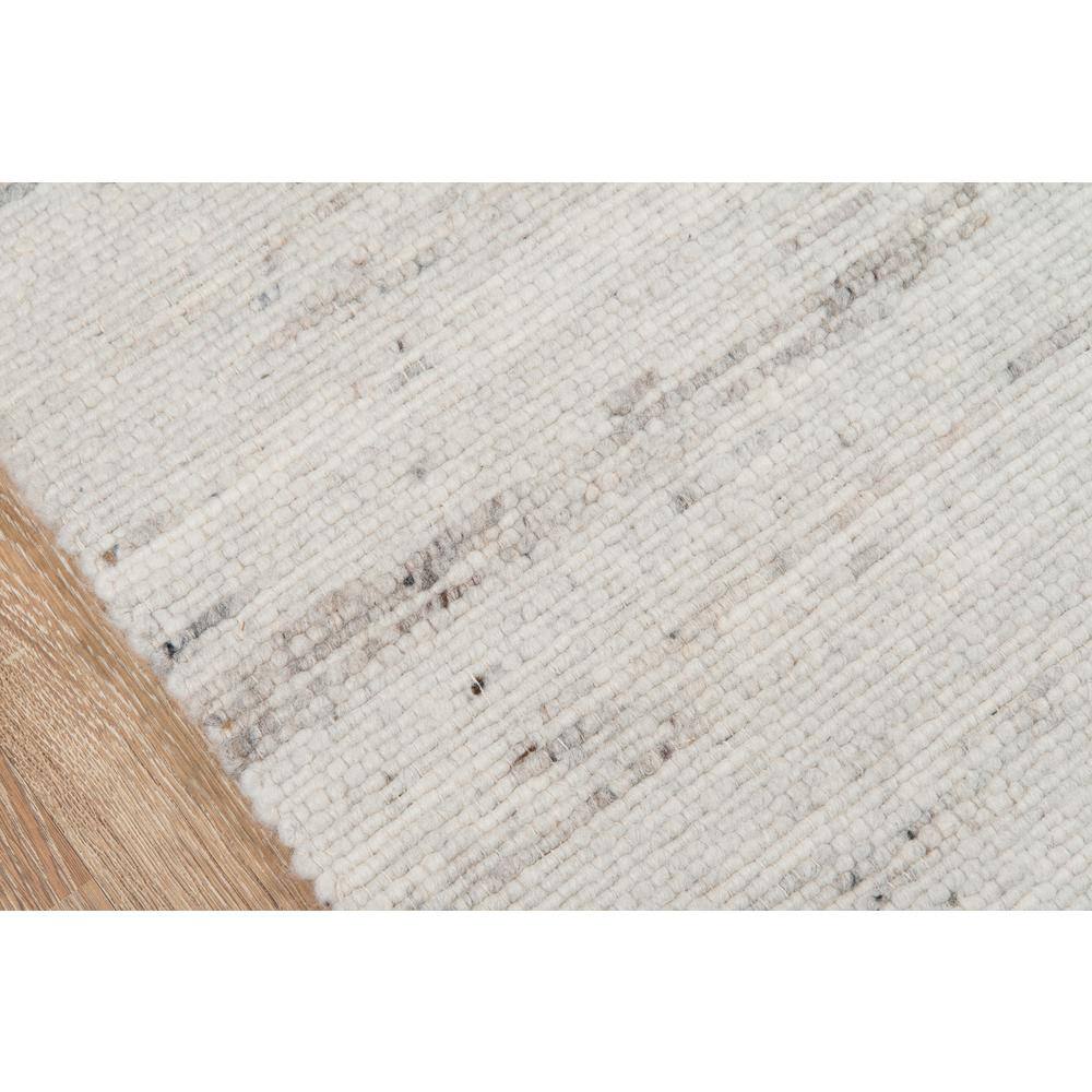 Ivory and Gray Hand-Woven Wool 5' x 7' Area Rug
