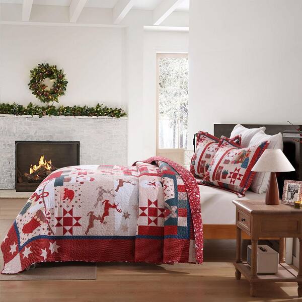 Get Cozy This Christmas With This MarCielo 3-piece Rustic Lodge Quilt Set! It's A Festive Red With A Snowman Pattern, Super Soft 100% Polyester, And Machine Washable. Huge Size Too—98x102 Inches! Perfect For A Holiday Bedroom Refresh.