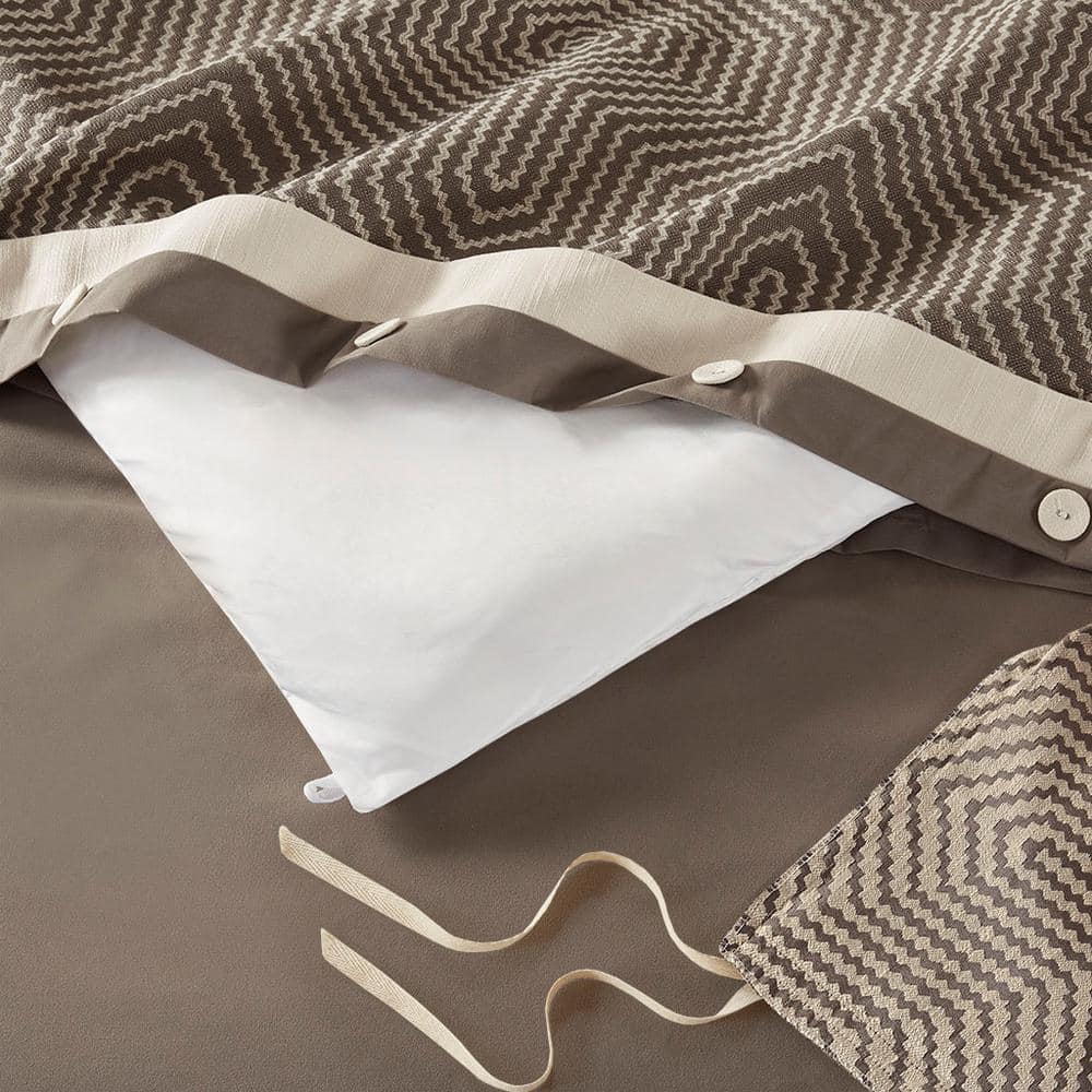 Queen Gray and Brown Geometric Jacquard Comforter Set