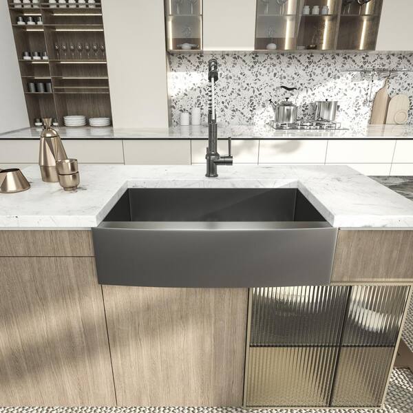 https://images.thdstatic.com/productImages/06631a57-327c-4141-9f77-1b9a8fa9ef9f/svn/gunmetal-black-farmhouse-kitchen-sinks-h-lm-lab3321r1-4f_600.jpg