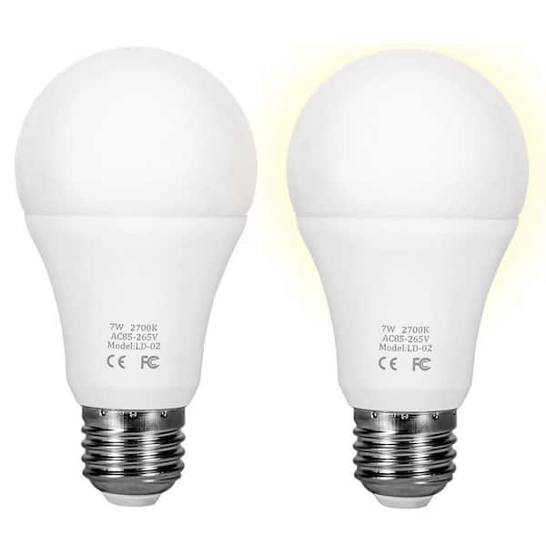Dusk to Dawn Sensor LED Light Bulb 7-Watt E26/E27 Automatic On/Off Indoor Outdoor Warm White 2 Pack