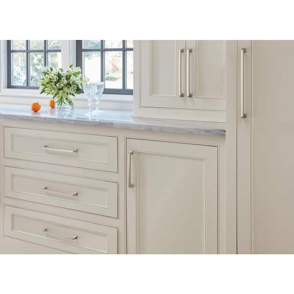 Appoint 6-5/16 in. (160mm) Traditional Satin Nickel Bar Cabinet Pull