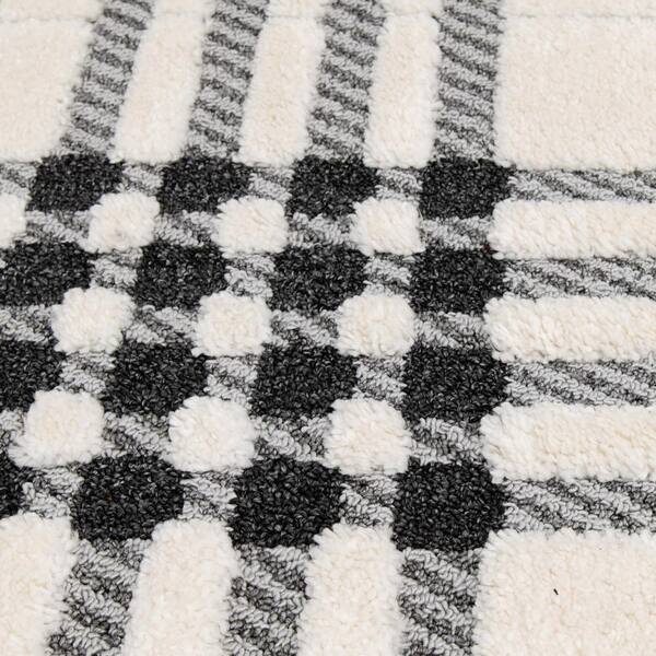 Farmhouse 1.6'x5' Entry Non Slip Rubber Backing Black and White Rug –  Modern Rugs and Decor