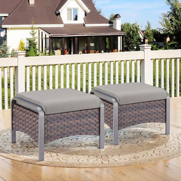 Opohoro Brown Wicker Outdoor Ottoman with Metal Legs and Gray Cushions for Patio or Backyard Porch (2-Pack)