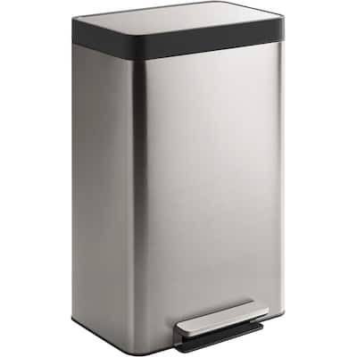 HOUSEHOLD ESSENTIALS 50 l/13 Gal. Oval Stainless Steel Trash Can with Step  Large Plastic Liner 94207-1 - The Home Depot