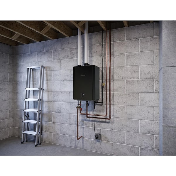 Rinnai Sensei 8.9 GPM Commercial 160,000 BTU Propane/Natural