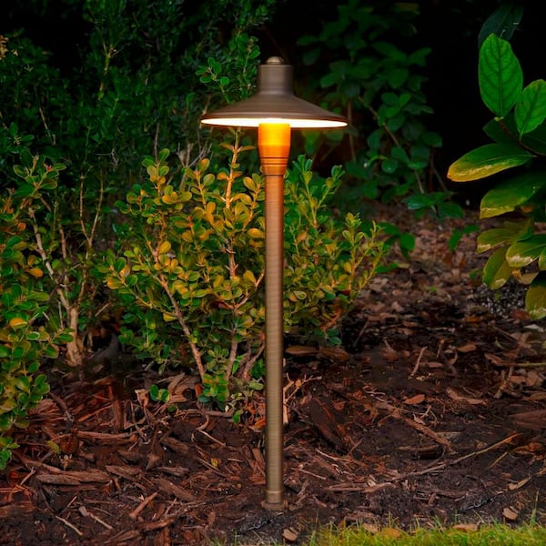 Low Voltage Brass Outdoor Classic Path Light with 2-Watt G4 Bi Pin LED Bulb (2700K)
