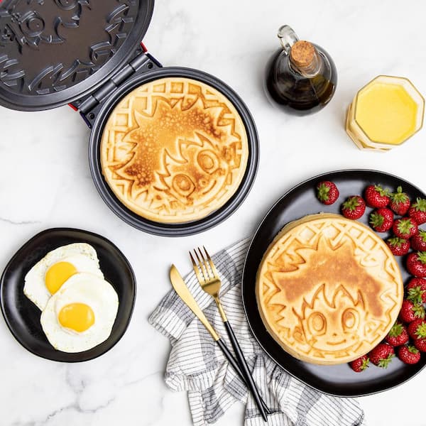 Uncanny Brands Mandalorian Waffle Maker