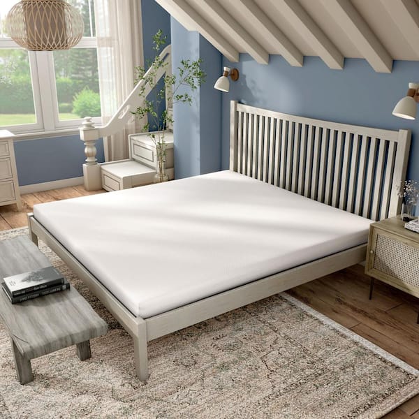 Furniture of America Nixy King Medium Memory Foam 5 in. Bed-in-a-Box CertiPUR-US Bamboo Charcoal Mattress