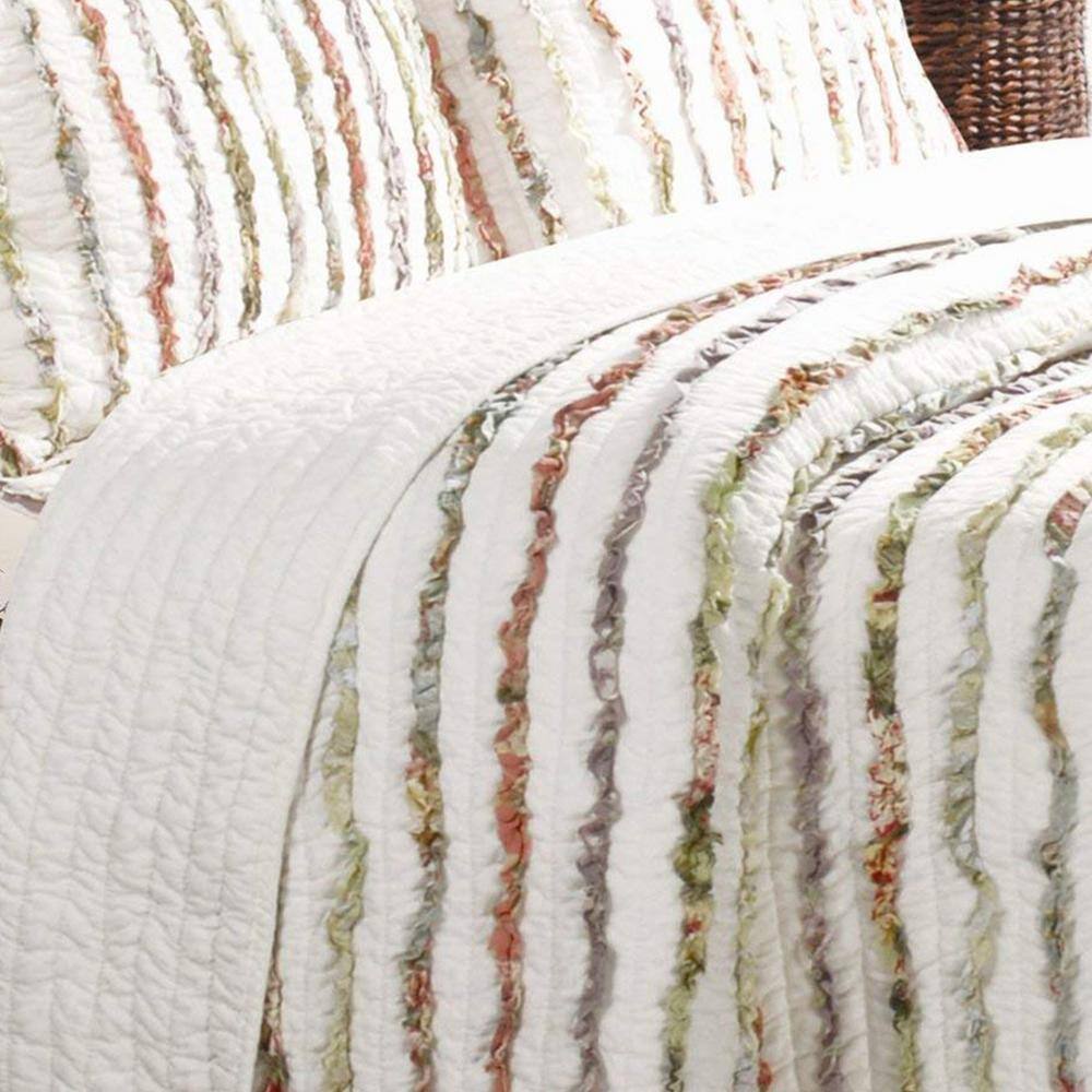 White Cotton King Reversible Quilt Set with Frills