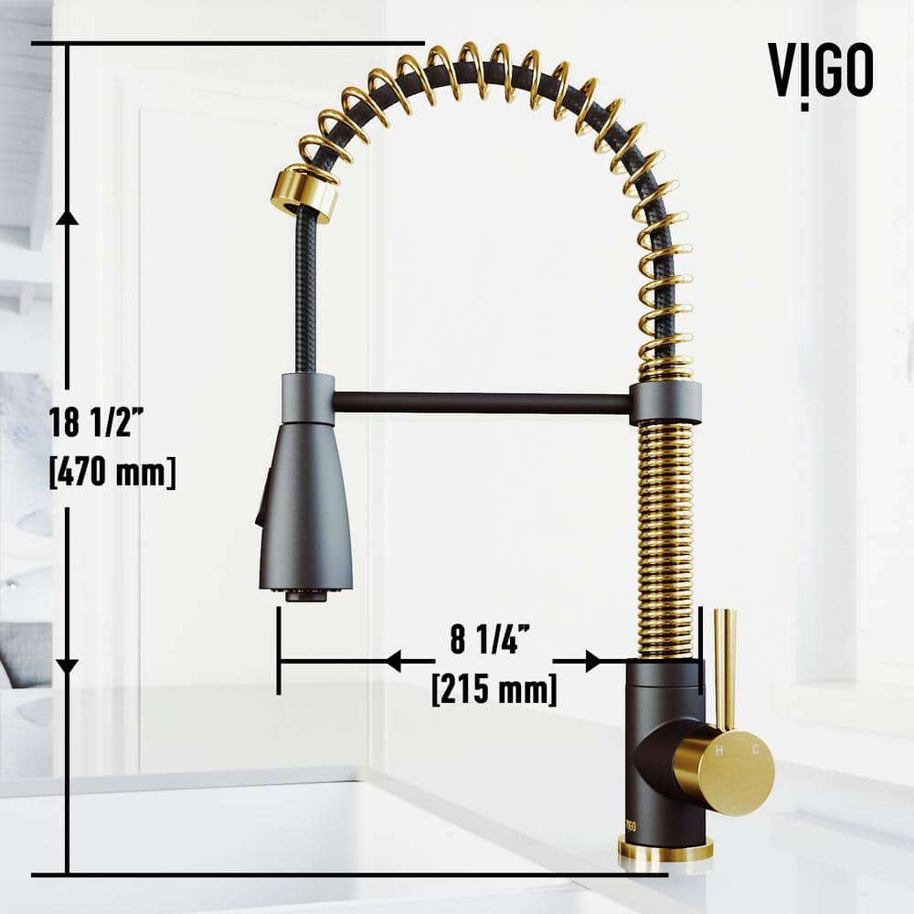 Elegant Dual-Tone Pull-Down Kitchen Faucet in Matte Gold and Black