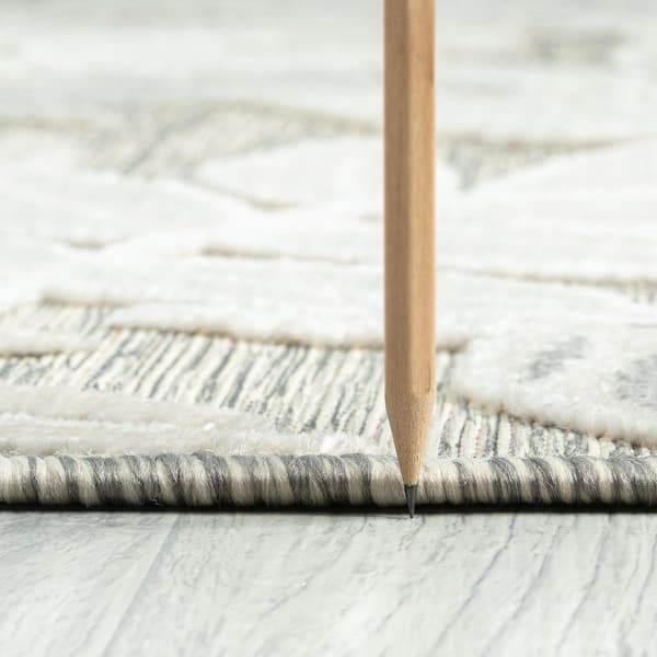 Tropic Floral Gray 2 ft. x 3 ft. Indoor/Outdoor Area Rug