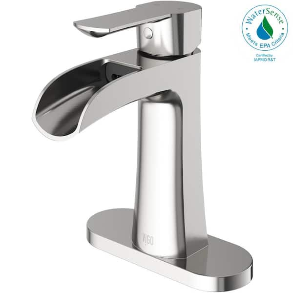 https://images.thdstatic.com/productImages/06d72c4f-20bb-453a-a288-34cb5454df0d/svn/brushed-nickel-vigo-single-hole-bathroom-faucets-vg01041bnk1-77_600.jpg