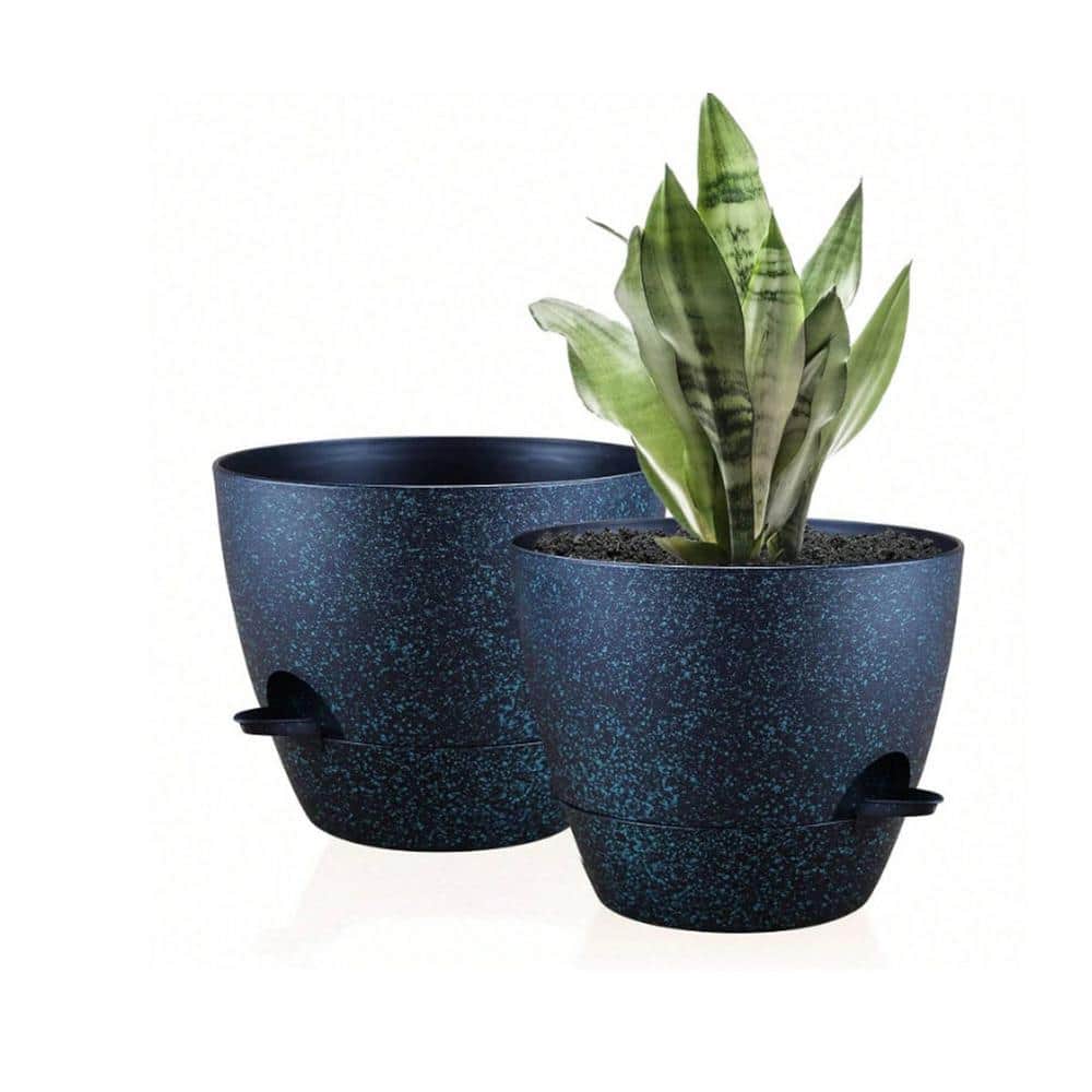 Modern Decorative Plastic Plant pots Outdoor Pots Set with Drainage Holes (