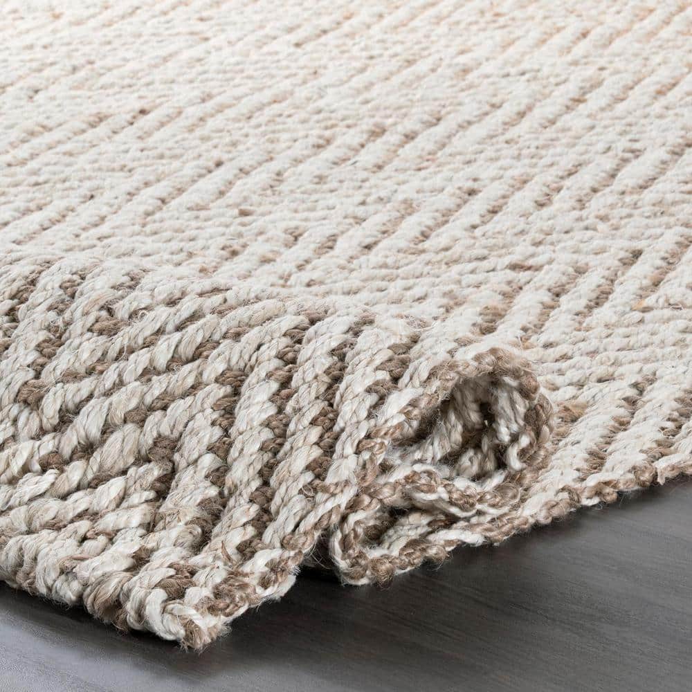Vania Off-White Chevron Handmade Cotton 5' x 8' Area Rug