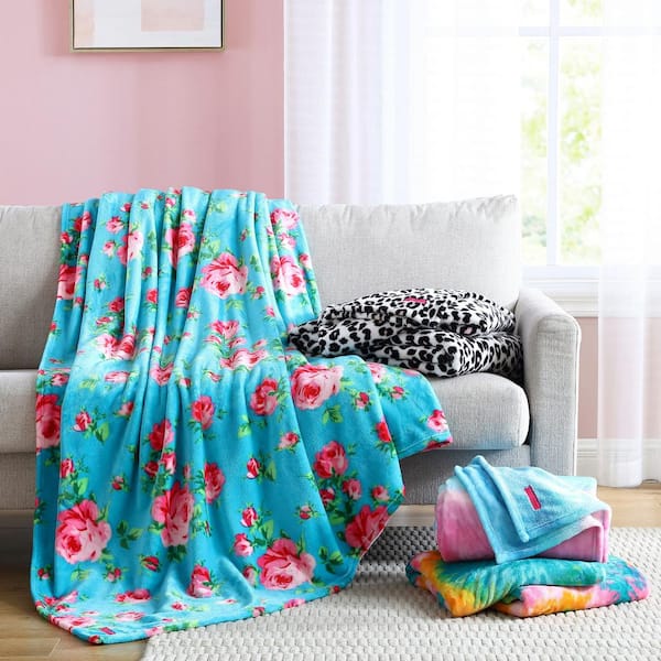 Teal and 2025 pink throw blanket