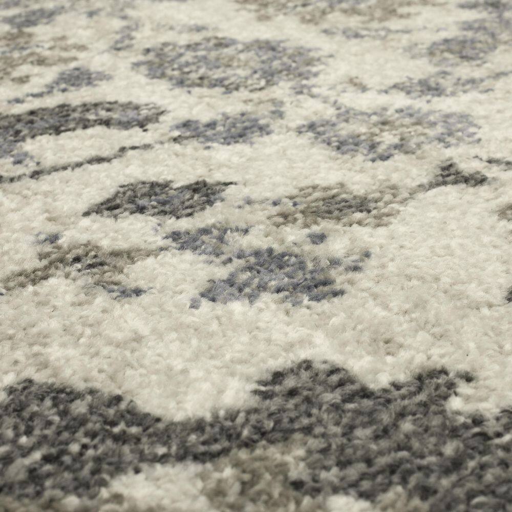 Gray 6' x 9' Rectangular Stain-Resistant Synthetic Area Rug
