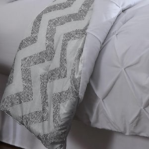 Ella Solid Queen Comforter