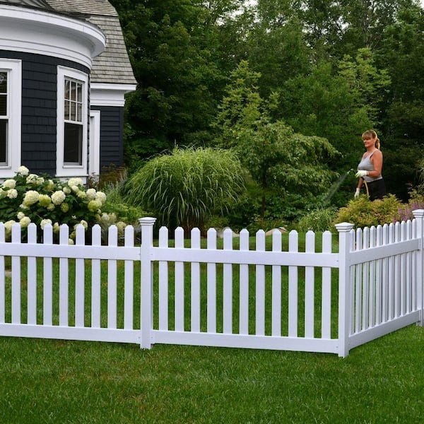 Zippity Outdoor Products ZP19002 No Dig Fence Newport 36H x 72W White