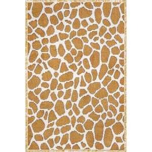Amberleigh Giraffe Print Fringe Mustard Yellow Doormat 3 ft. x 5 ft. Area Rug