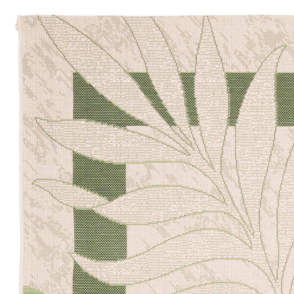 Cream and Green Botanical Indoor/Outdoor Synthetic Area Rug