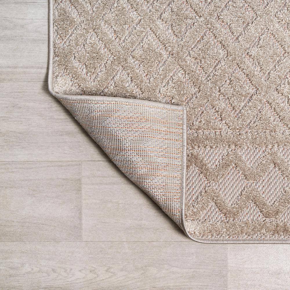 Beige and Gray Geometric Synthetic Indoor/Outdoor Area Rug