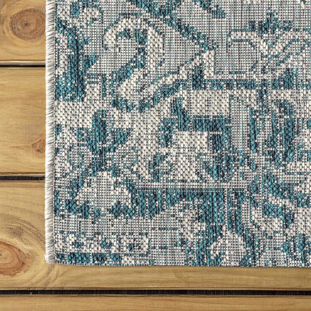 Estrella Teal and Gray Synthetic Medallion 8' x 10' Area Rug