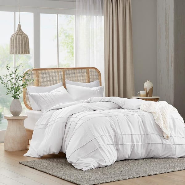 510 Design Porter 2-Piece White Twin/Twin XL Soft Microfiber Washed Pleated Duvet Cover Set