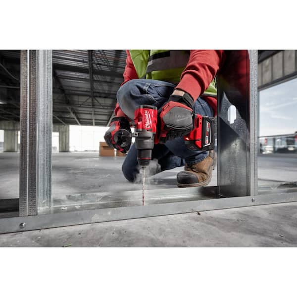 Milwaukee M18 FUEL 18V Lithium-Ion Brushless Cordless Hammer Drill 