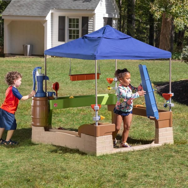 Step2 Pump and Splash Shady Oasis Kids Water Play with Shade