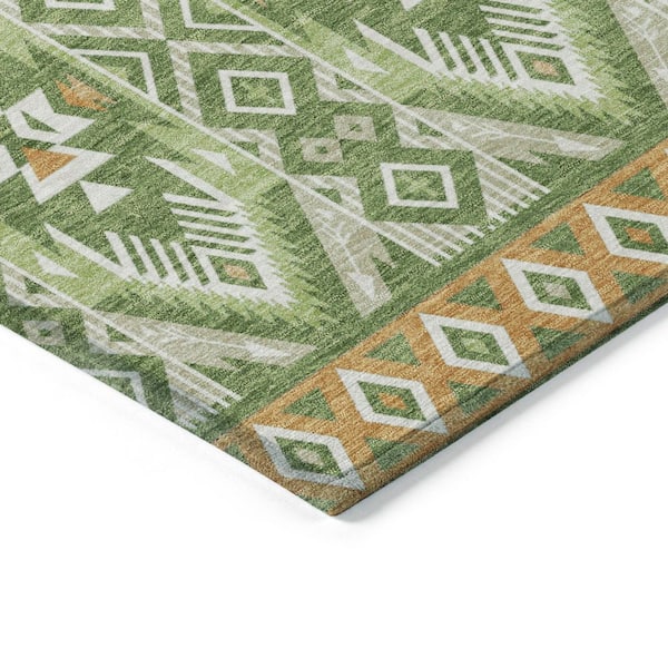 Chantille Machine Washable Indoor/Outdoor Abstract ACN1851 Green 8 ft. x 10 ft. Accent Rug