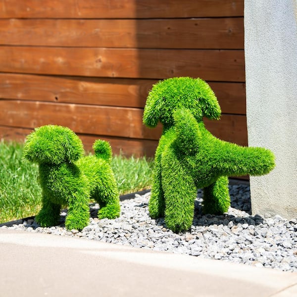 NATURAE DECOR 13 in. Green Artificial Turf Topiary Peeing Dog PLS