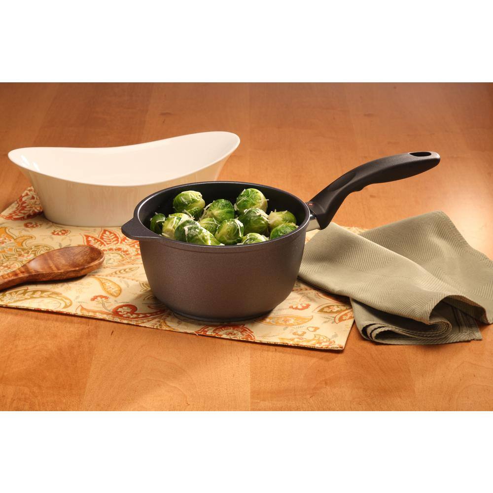 Swiss Diamond 2.2 Quart Nonstick Aluminum Saucepan with Lid