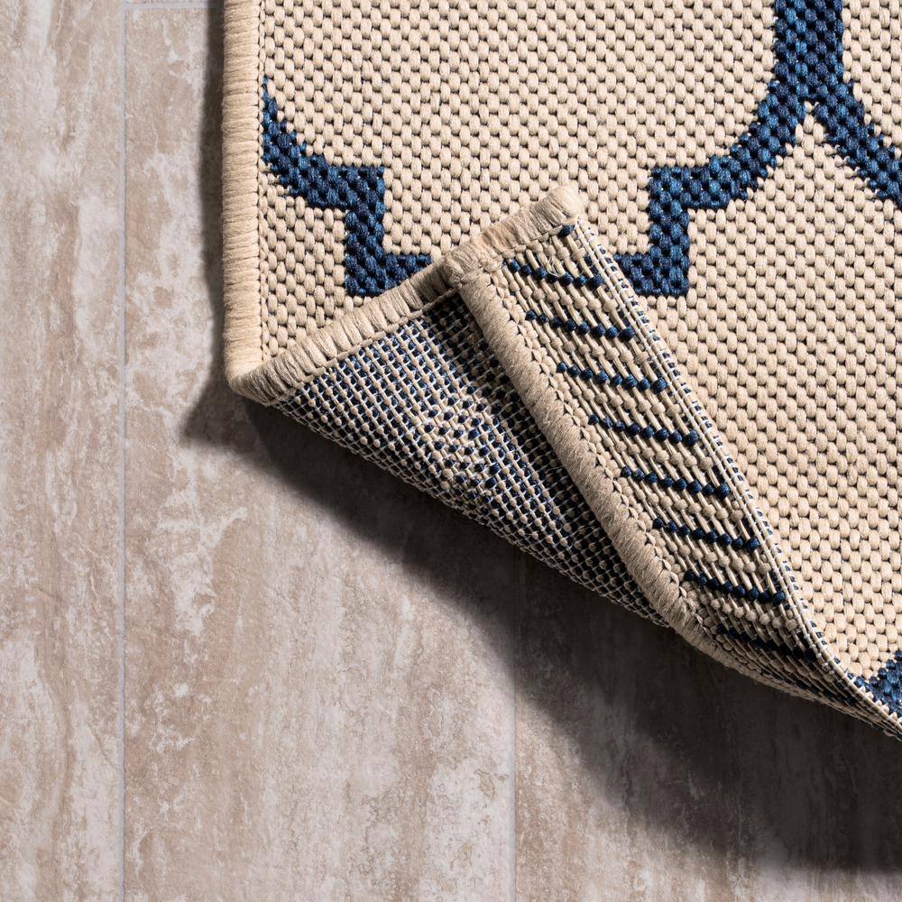 Arabesque Gray Synthetic Trellis Rectangular Rug 3x5