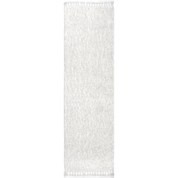 Casual Plush Neva Ivory 2 ft. x 12 ft. Rectangle Indoor Shag Runner Rug