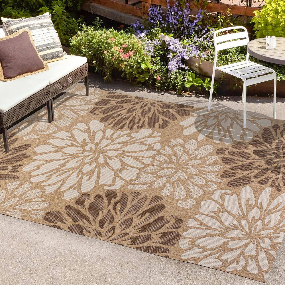 Brown and Cream Floral Synthetic Rectangular Area Rug, 5'3" x 7'7"
