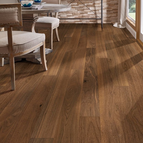 Gannett Peak Walnut 1/4 in. T x 6.5 in. W Click Lock Engineered Hardwood Flooring (21.67 sq. ft./case)