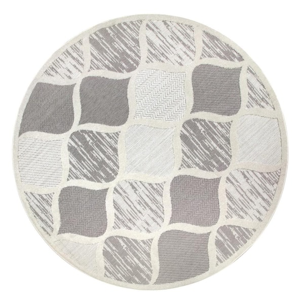Leick Home Laurus Quatrefoil Gray and Ivory 5 ft. x 5 ft. Round Moroccan Polypropylene Indoor/Outdoor Area Rug