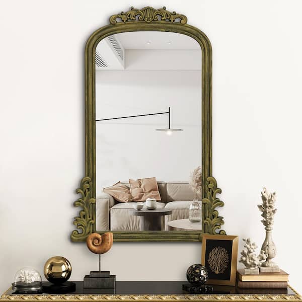 Hochwertiges 24 in. W x 36 in. H Antique Arched Wood Framed Decorative Wall Mirror