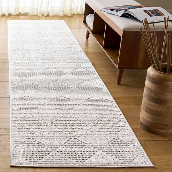 Veranda 2 ft. x 9 ft. Ivory/White Solid Color Diamond Runner Rug