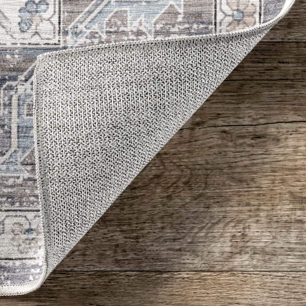Ivette Gray Synthetic 3' x 5' Washable Area Rug