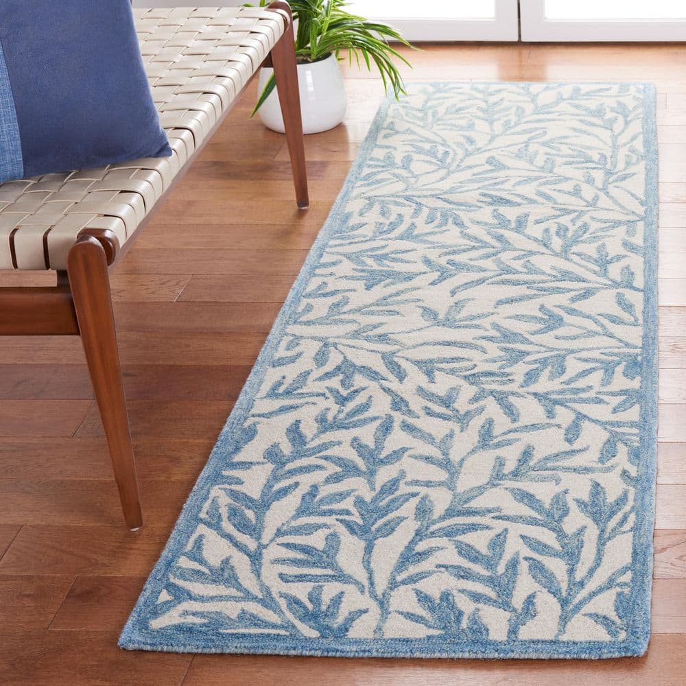 Jardin 2 ft. x 7 ft. Ivory/Blue Border Floral Runner Rug price history on PriceWatchPro