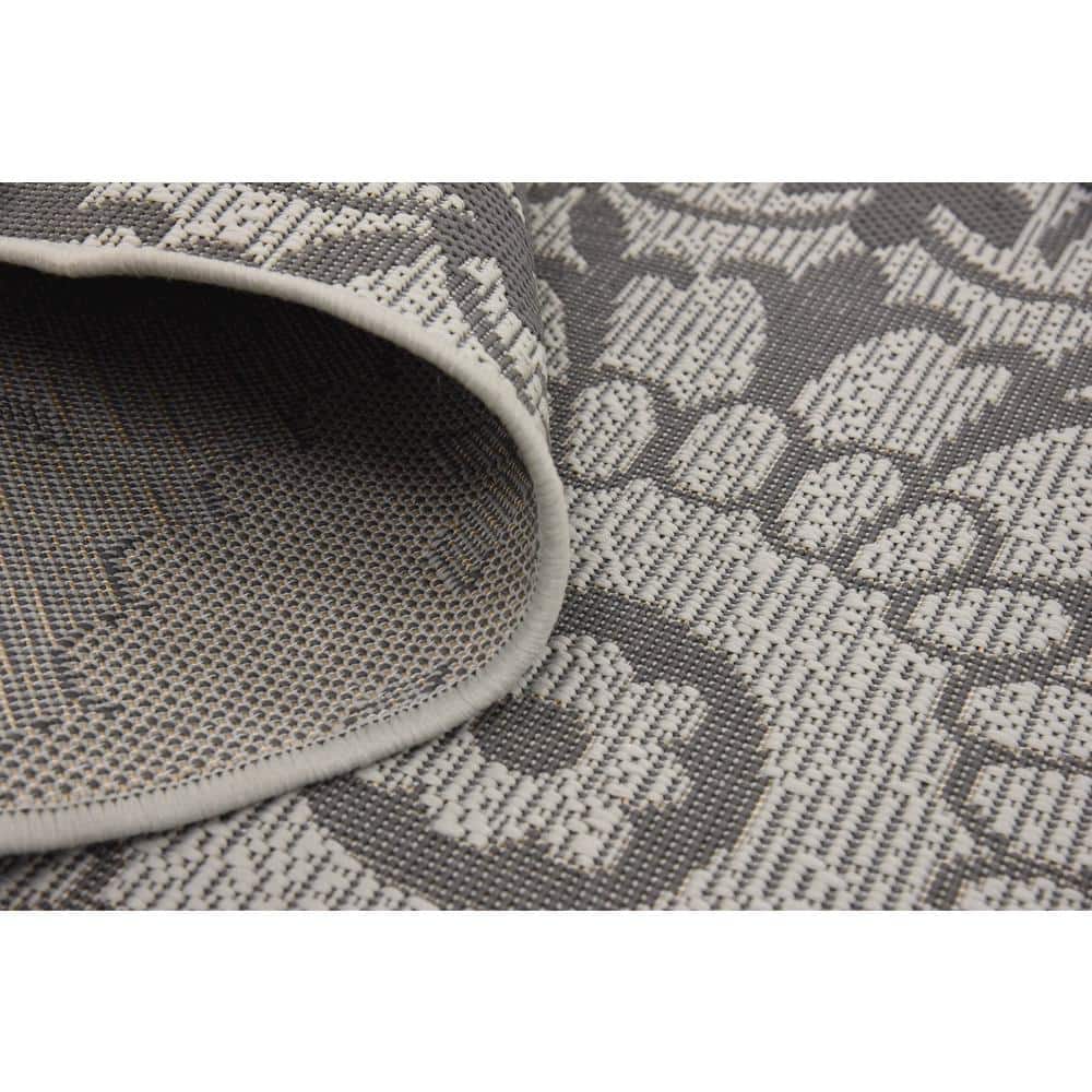 Gray Abstract Easy-Care Synthetic Outdoor Rug 9' x 12'