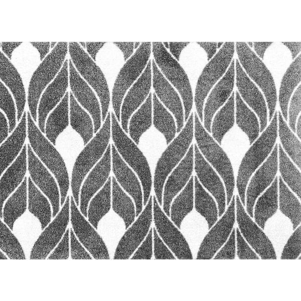 Tulle 1.67 ft x 2.29 ft Gray and White Geometric Area Rug