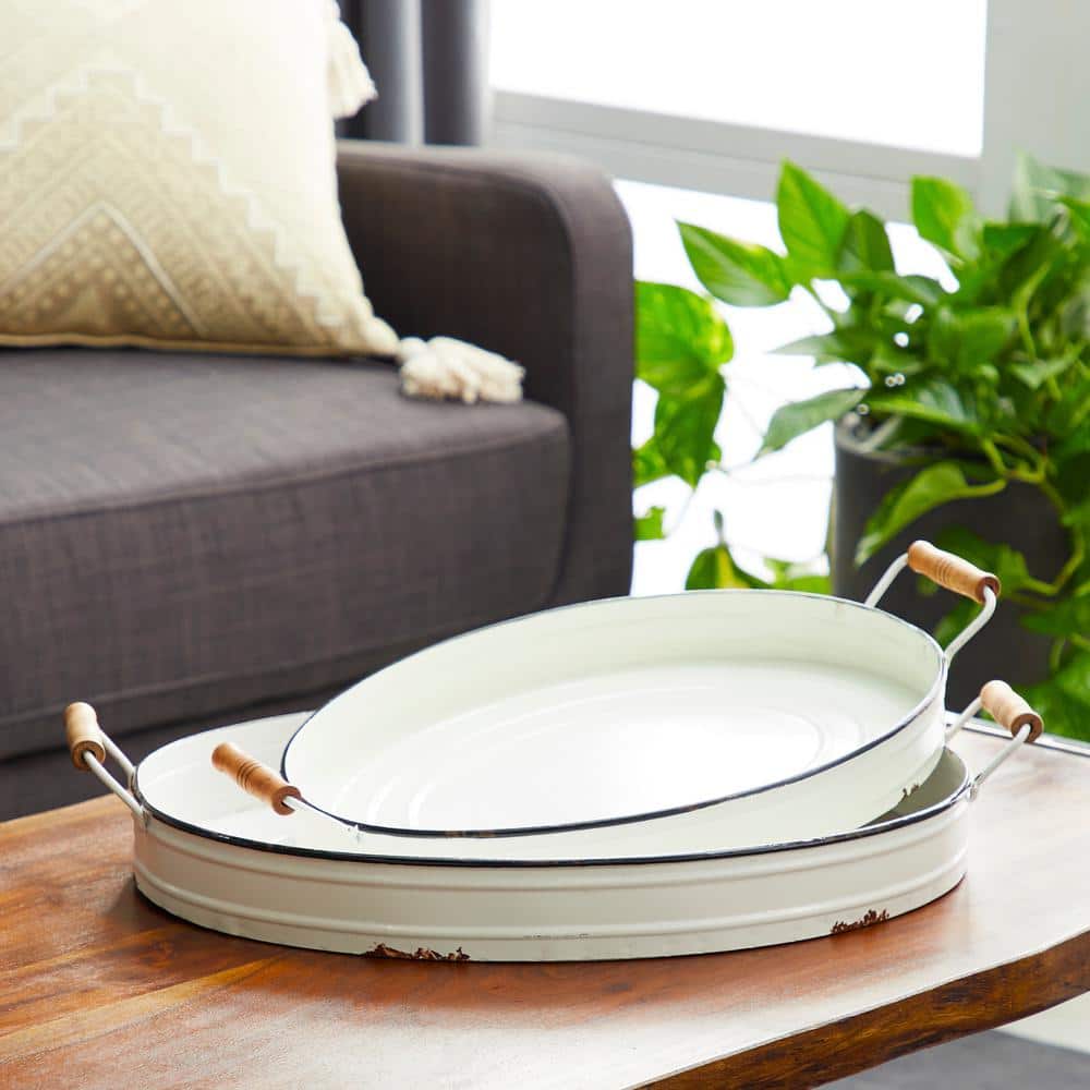 Farmhouse White Metal Tray Set with Wooden Handles, 2-Piece