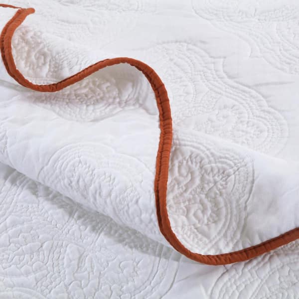 Cameo Whisper 2-Piece White Twin Quilt Set